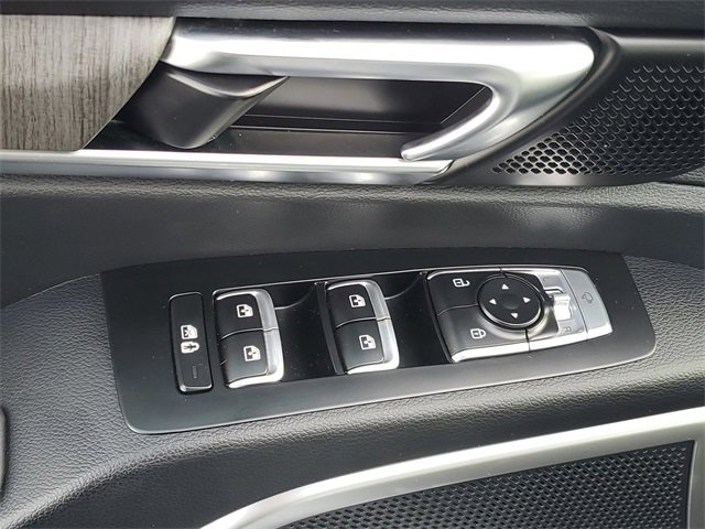 Used 2023 Kia Telluride AWD image 17