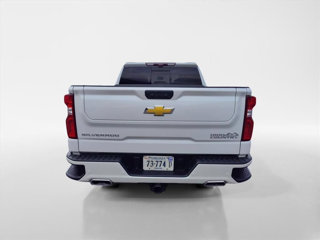 Used 2024 Chevrolet Silverado 1500 High Country w/ High Country Premium Package AWD/4WD image 4