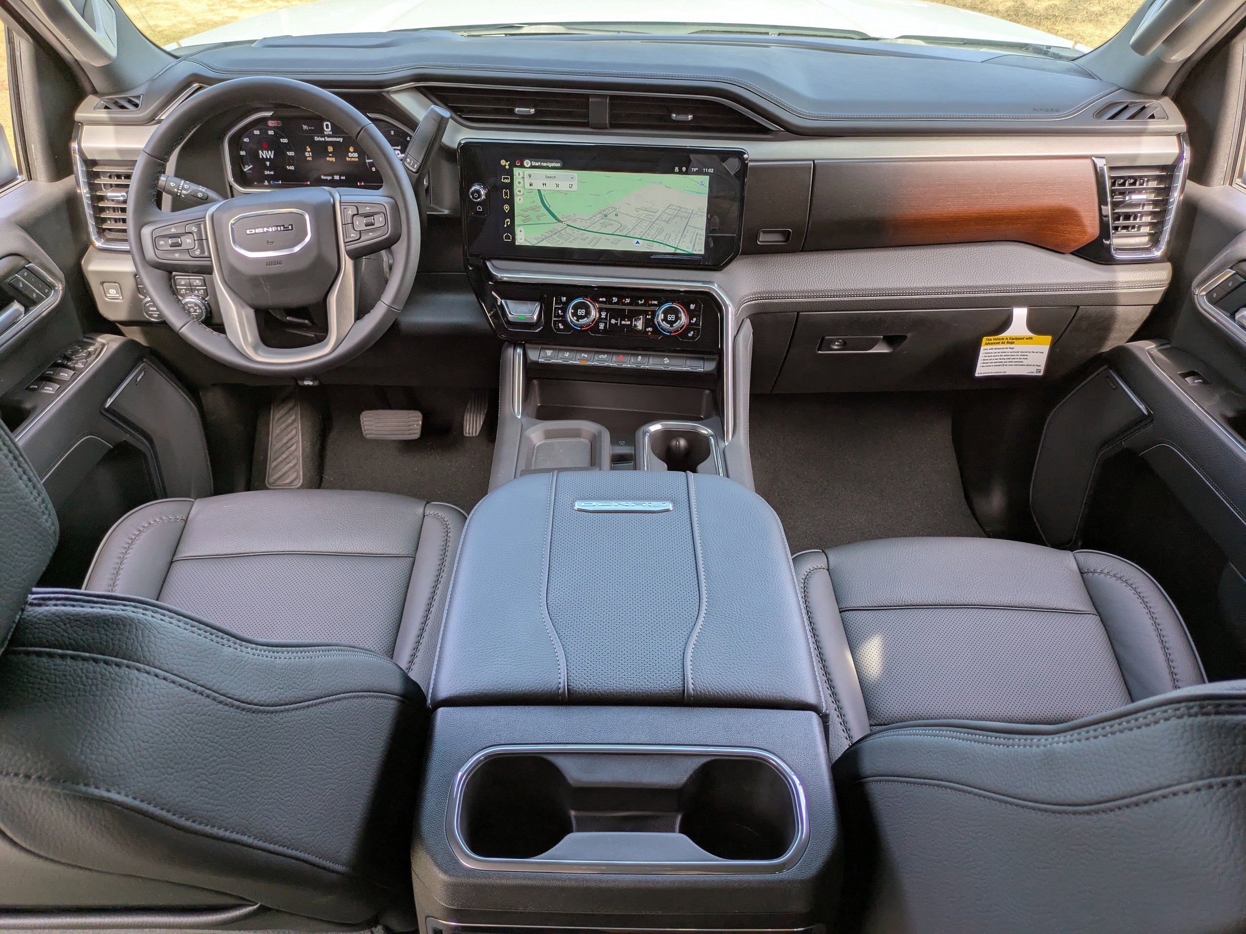 New 2026 GMC Sierra 2500 Denali w/ Denali Reserve Package image 15