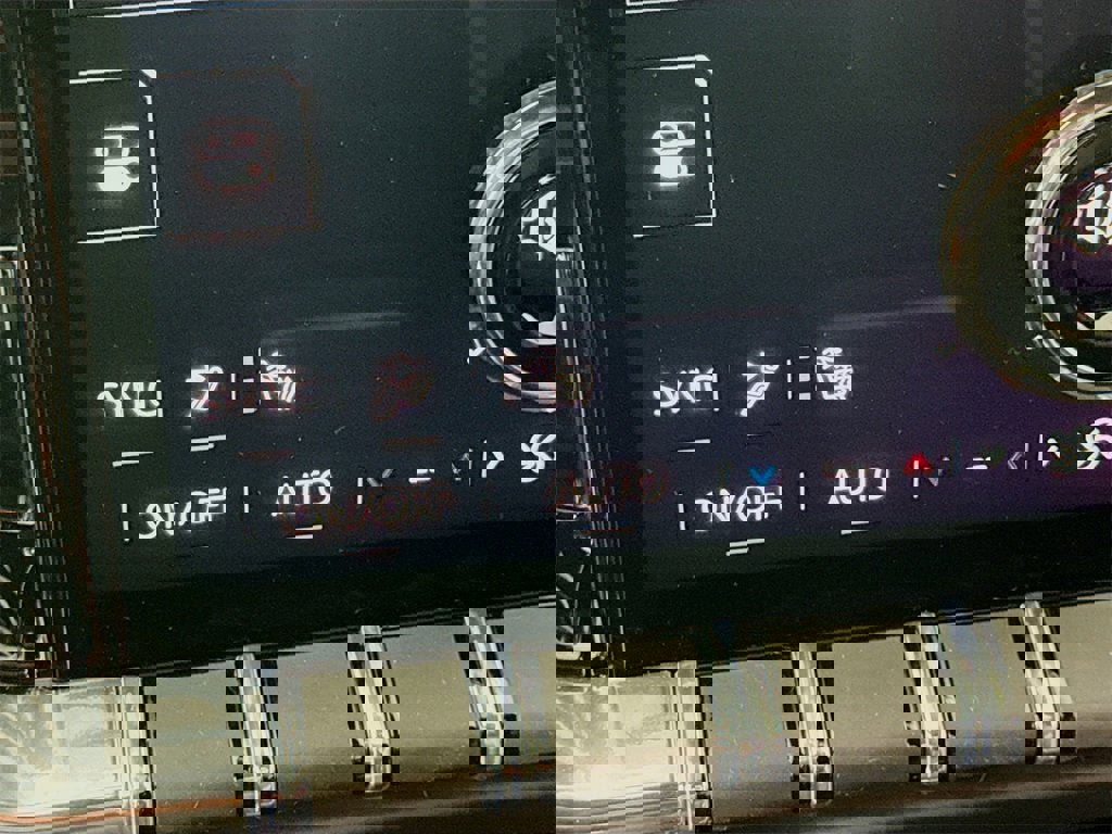 New 2026 GMC Yukon XL Elevation w/ LPO, Elevation Black Package image 16