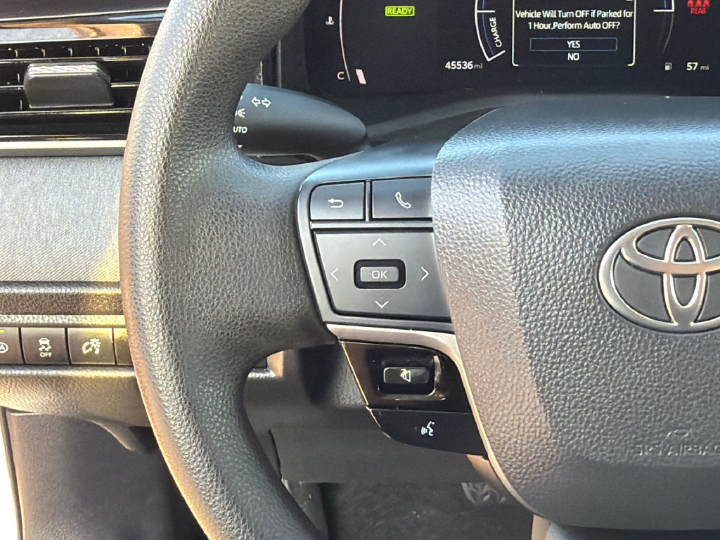 Used 2025 Toyota Camry LE FWD image 25