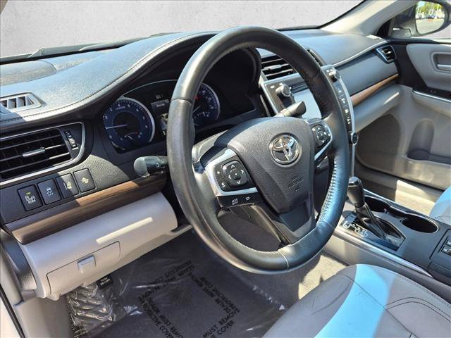 Certified 2017 Toyota Camry XLE FWD image 10