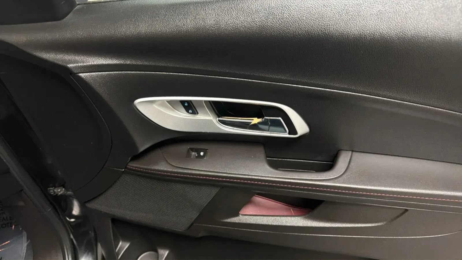 Used 2015 Chevrolet Equinox LT w/ Driver Convenience Package FWD image 18