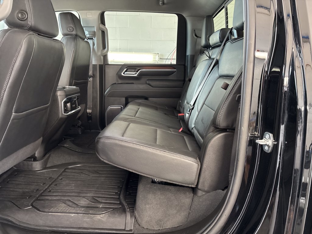 Used 2026 GMC Sierra 3500 Denali w/ Technology Package AWD/4WD image 34