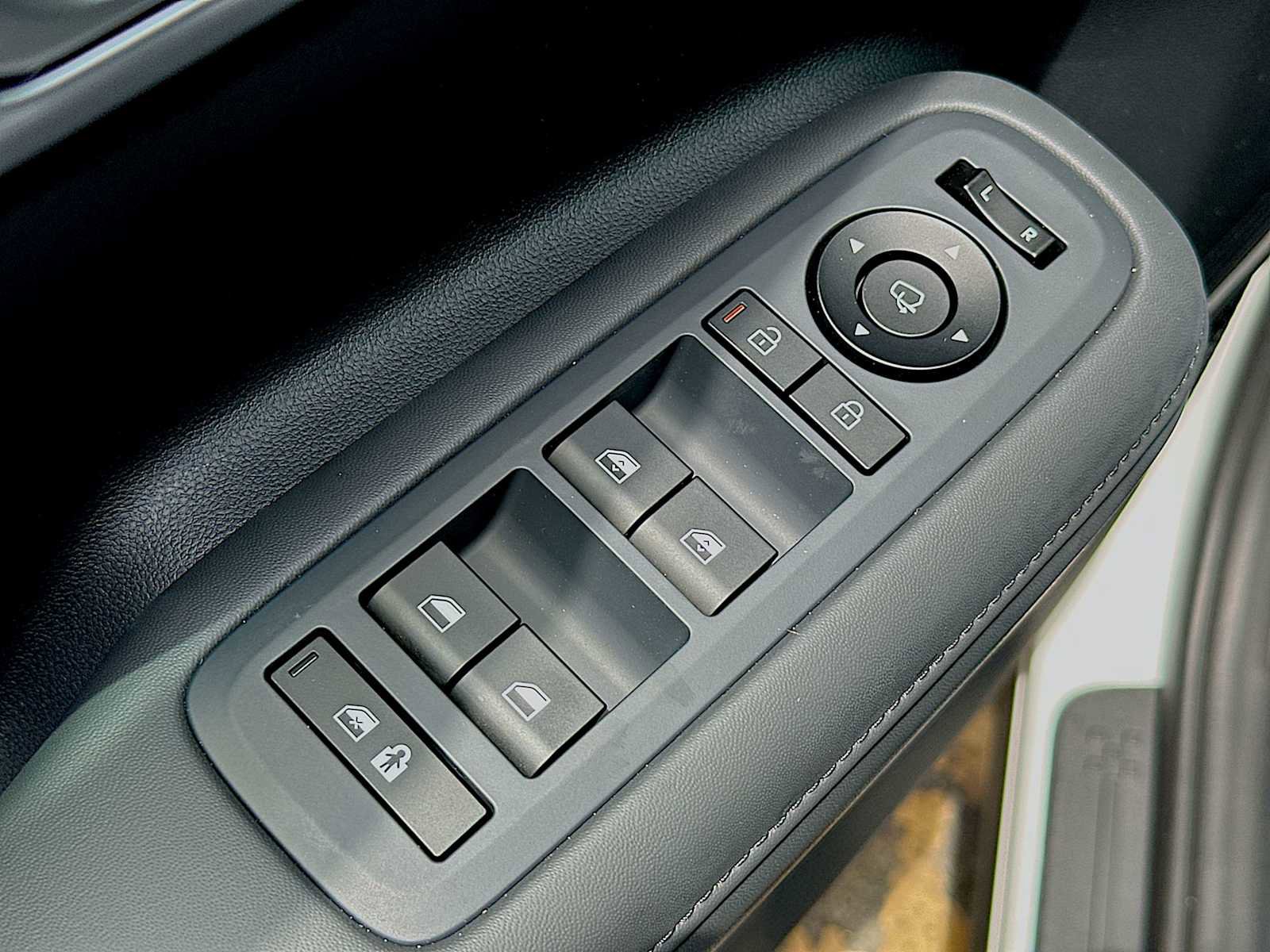 New 2026 Hyundai Santa Fe Limited AWD/4WD image 7