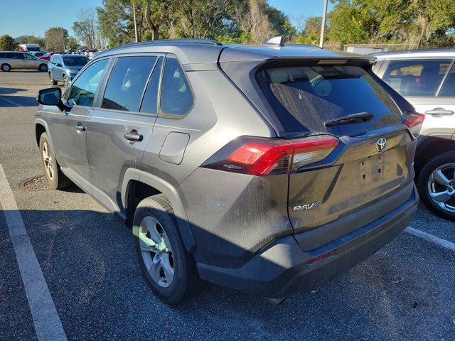 Used 2020 Toyota RAV4 XLE image 6