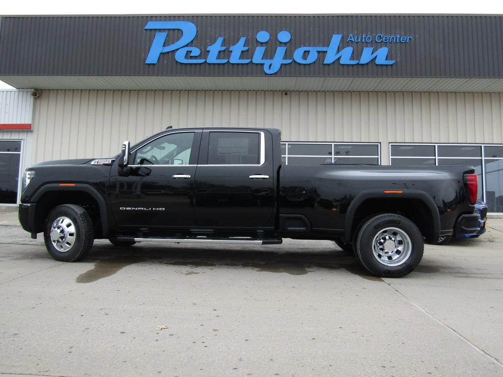 New 2026 GMC Sierra 3500 Denali w/ Denali Reserve Package AWD/4WD image 11