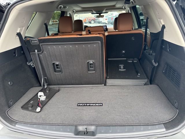 New 2026 Nissan Pathfinder Platinum AWD/4WD image 7
