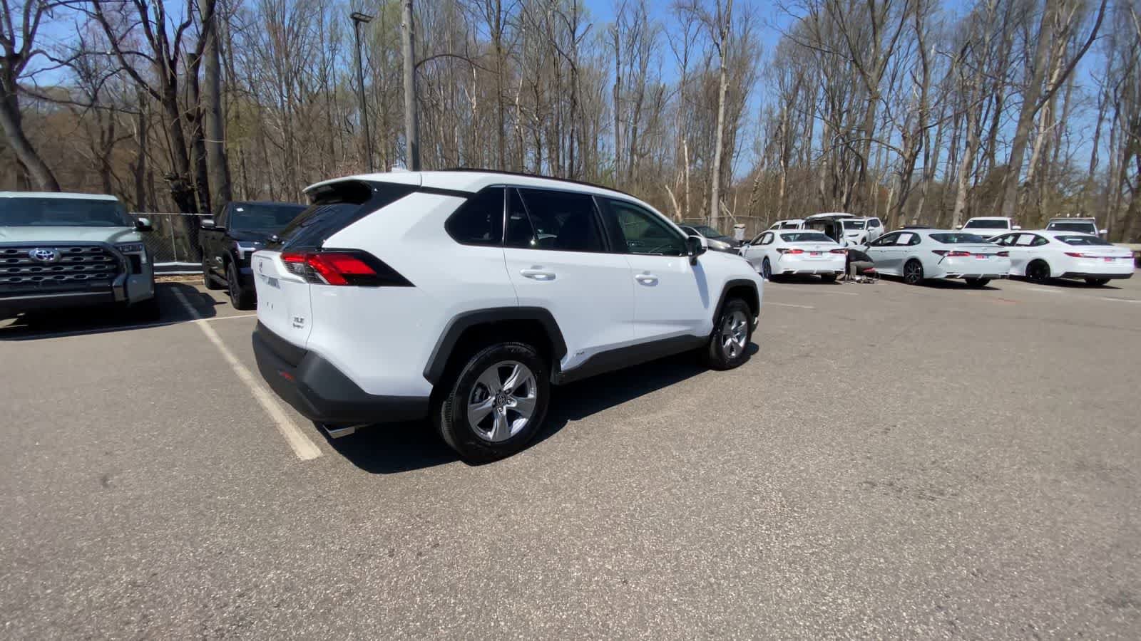 Used 2025 Toyota RAV4 XLE image 11