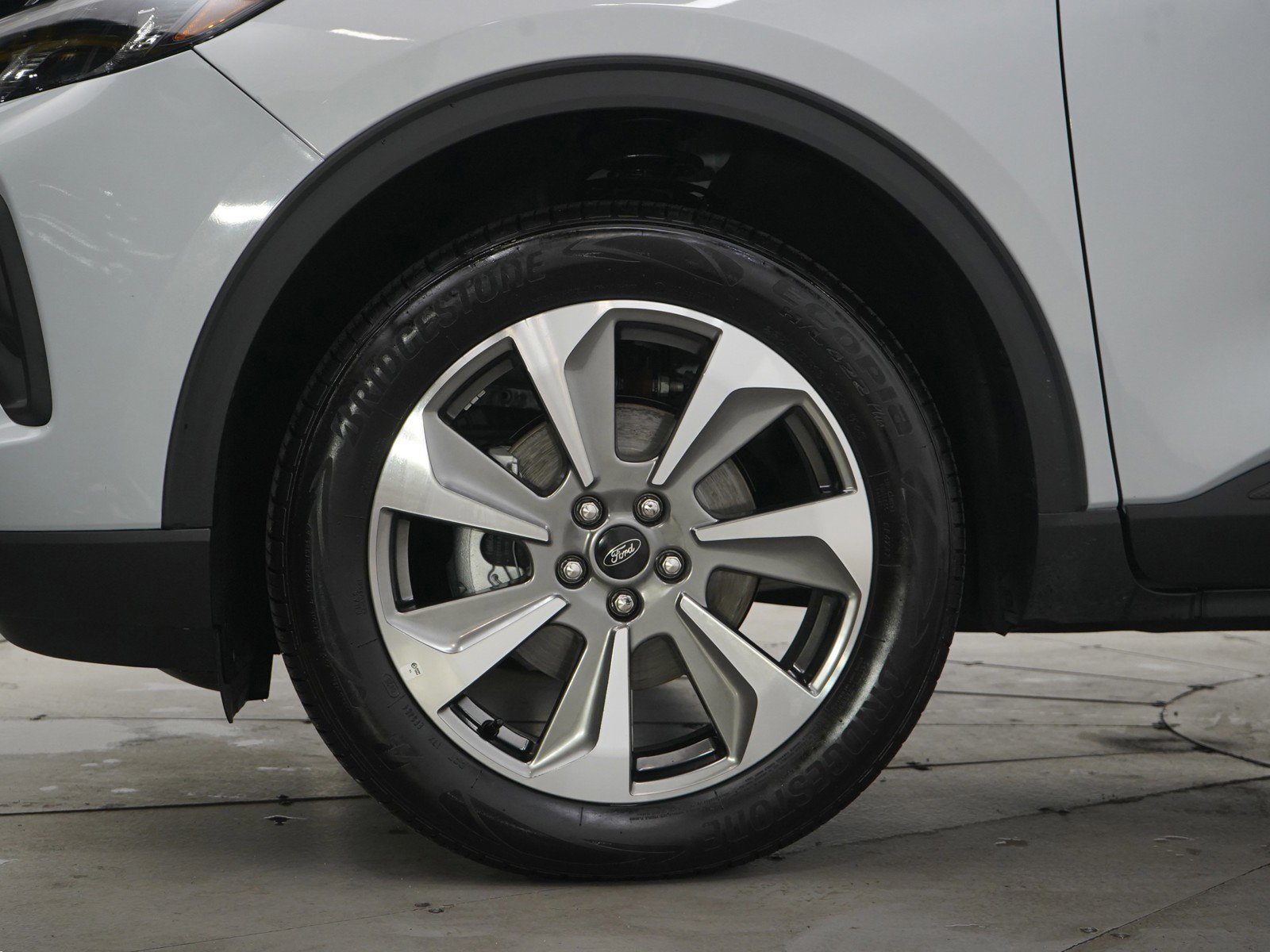 Used 2025 Ford Escape Platinum image 29