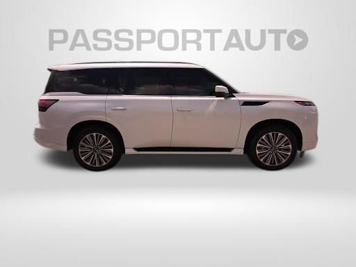 Used 2025 INFINITI QX80 Sensory AWD/4WD image 7