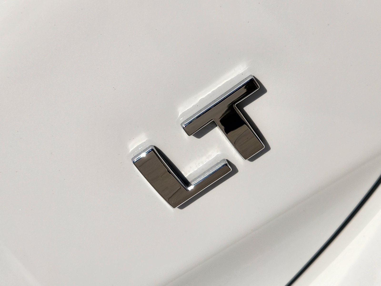 Used 2024 Chevrolet Equinox LT FWD image 11