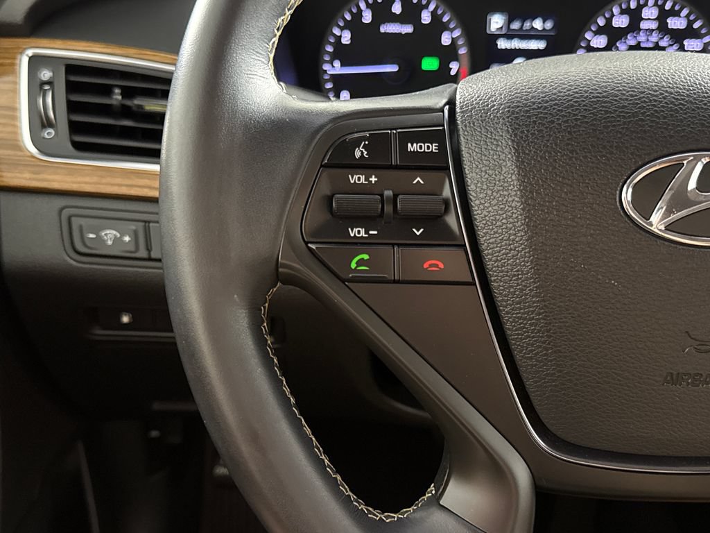 Used 2015 Hyundai Sonata Limited w/ Cargo Package FWD image 14
