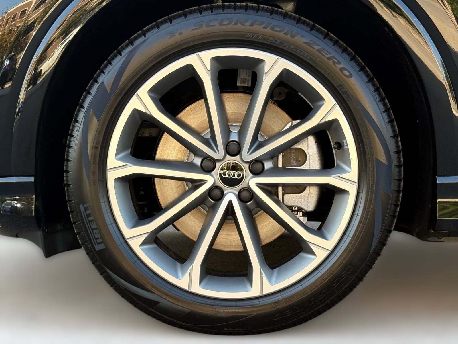 New 2026 Audi Q4 e-tron Premium image 11