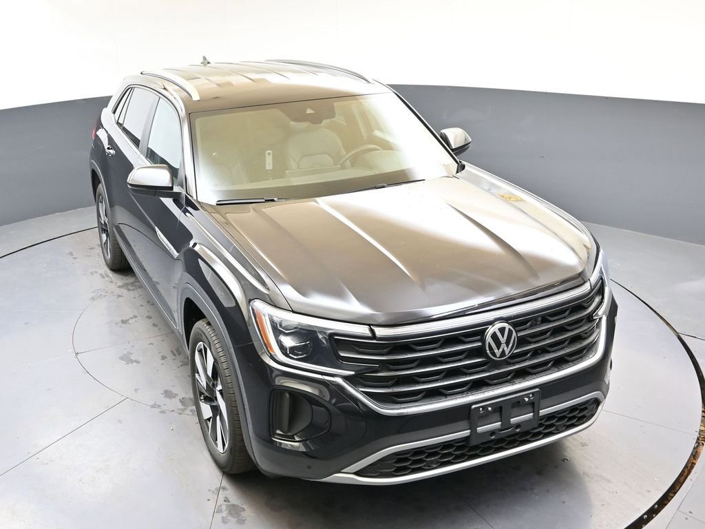 Certified 2025 Volkswagen Atlas Cross Sport SE image 43
