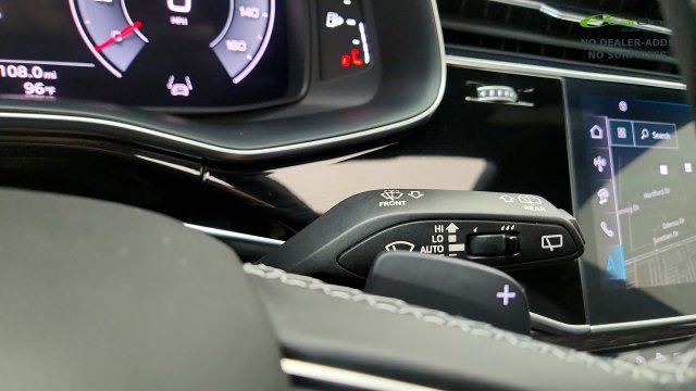 Used 2024 Audi Q8 Premium Plus AWD/4WD image 58
