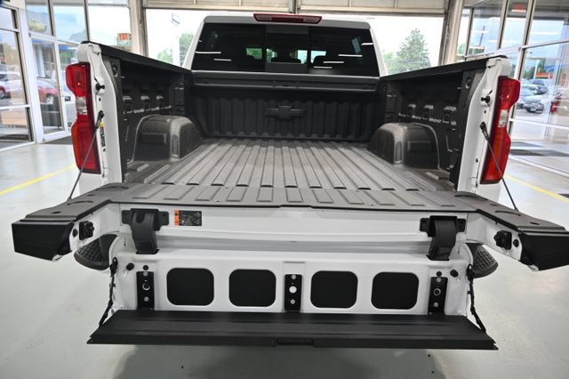 New 2026 Chevrolet Silverado 1500 RST AWD/4WD image 9