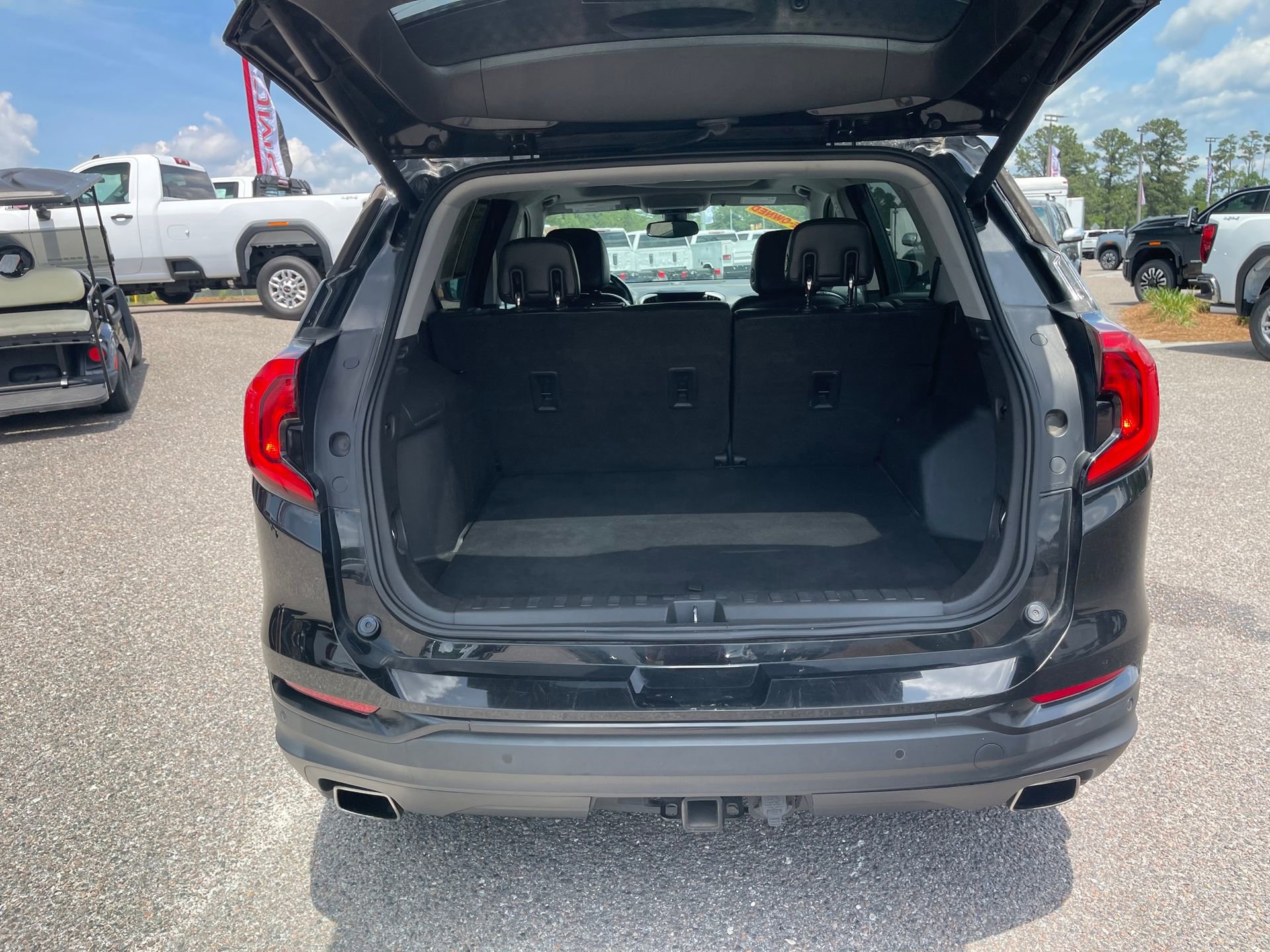 Used 2020 GMC Terrain SLT w/ Preferred Package FWD image 23