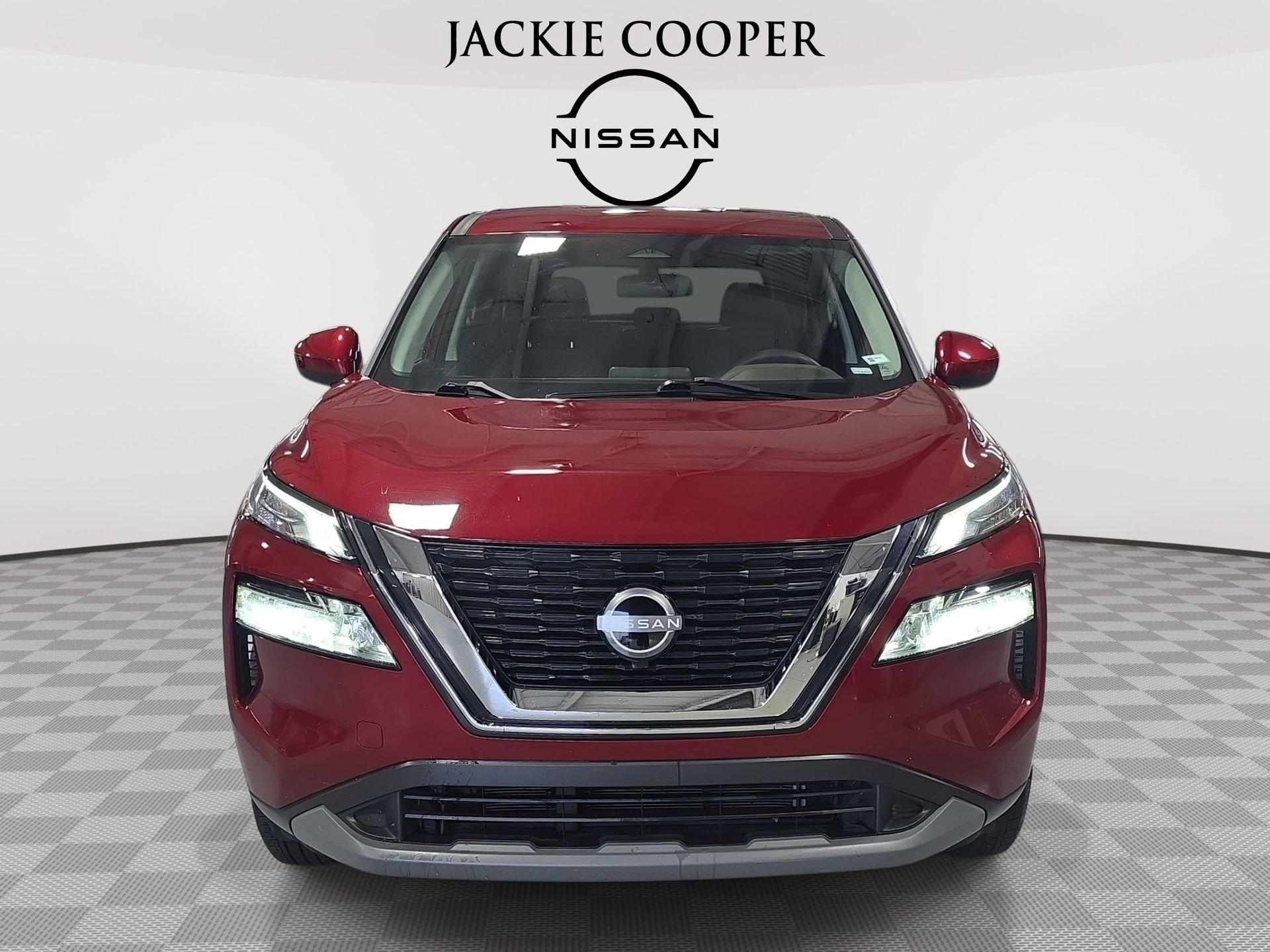 Used 2023 Nissan Rogue SV FWD image 2