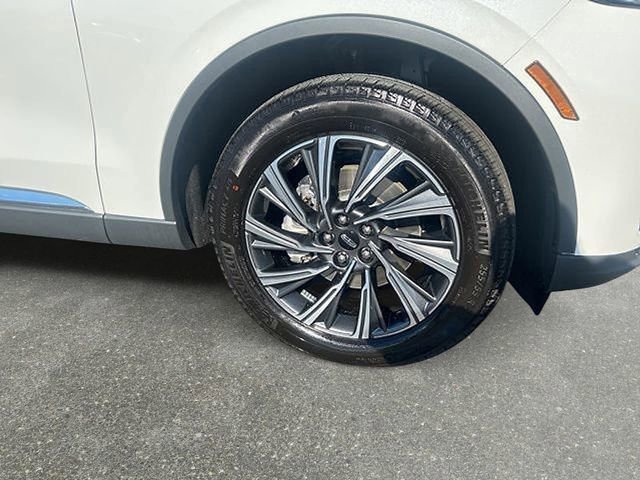New 2026 Lincoln Aviator Premiere image 9