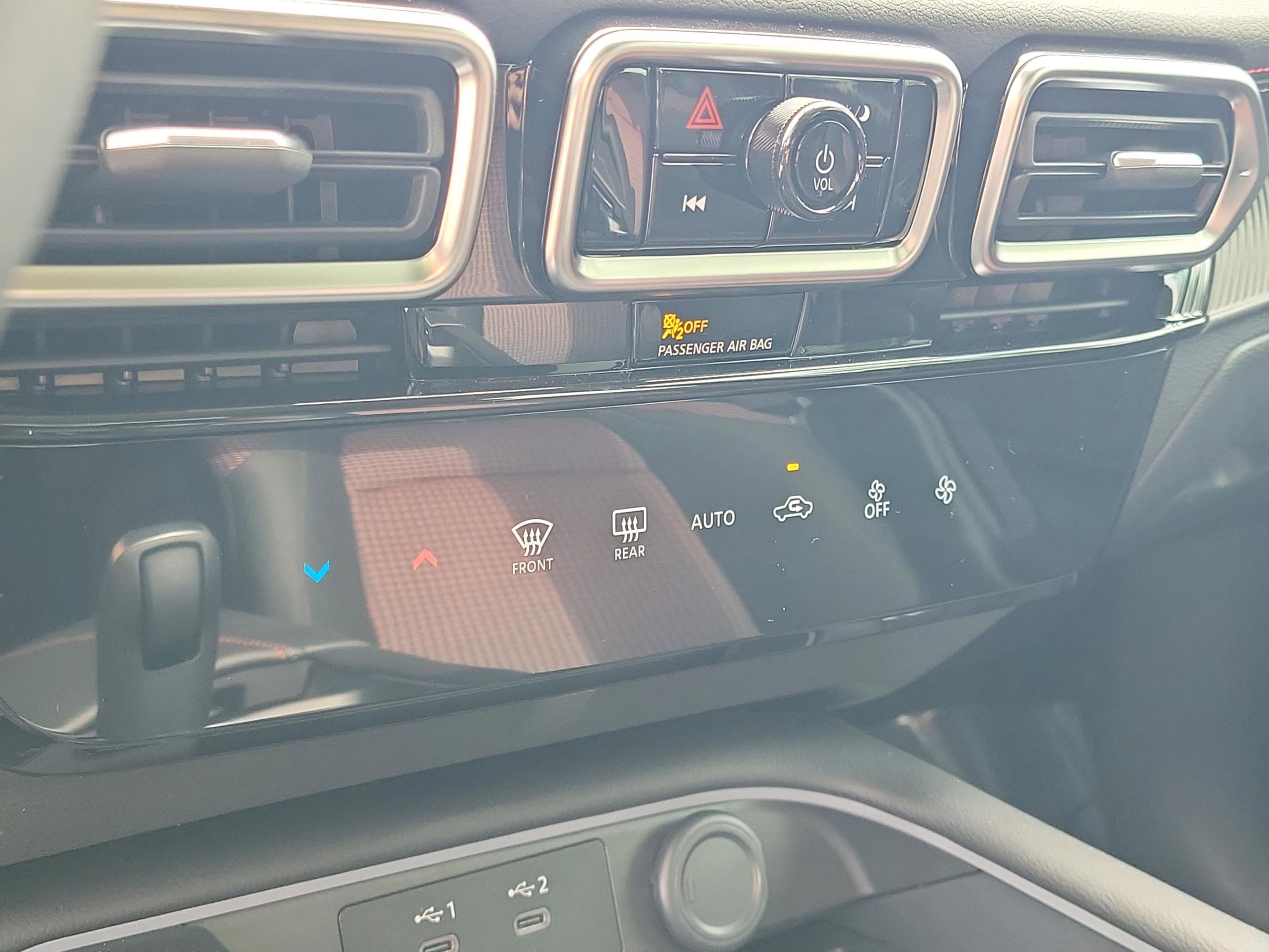 New 2026 Nissan Sentra SR w/ Floor Mat Package image 23