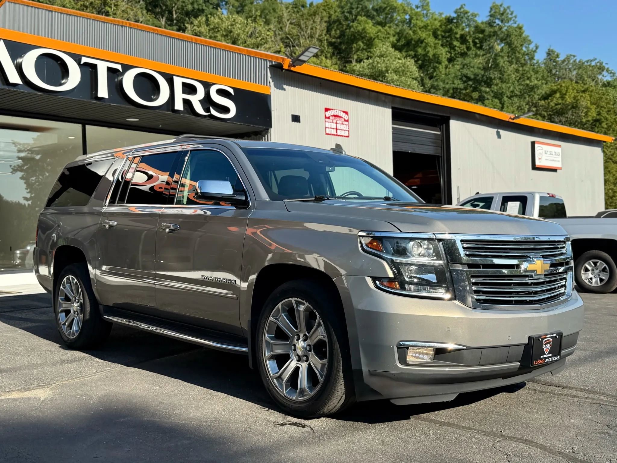 Used 2017 Chevrolet Suburban Premier image 40