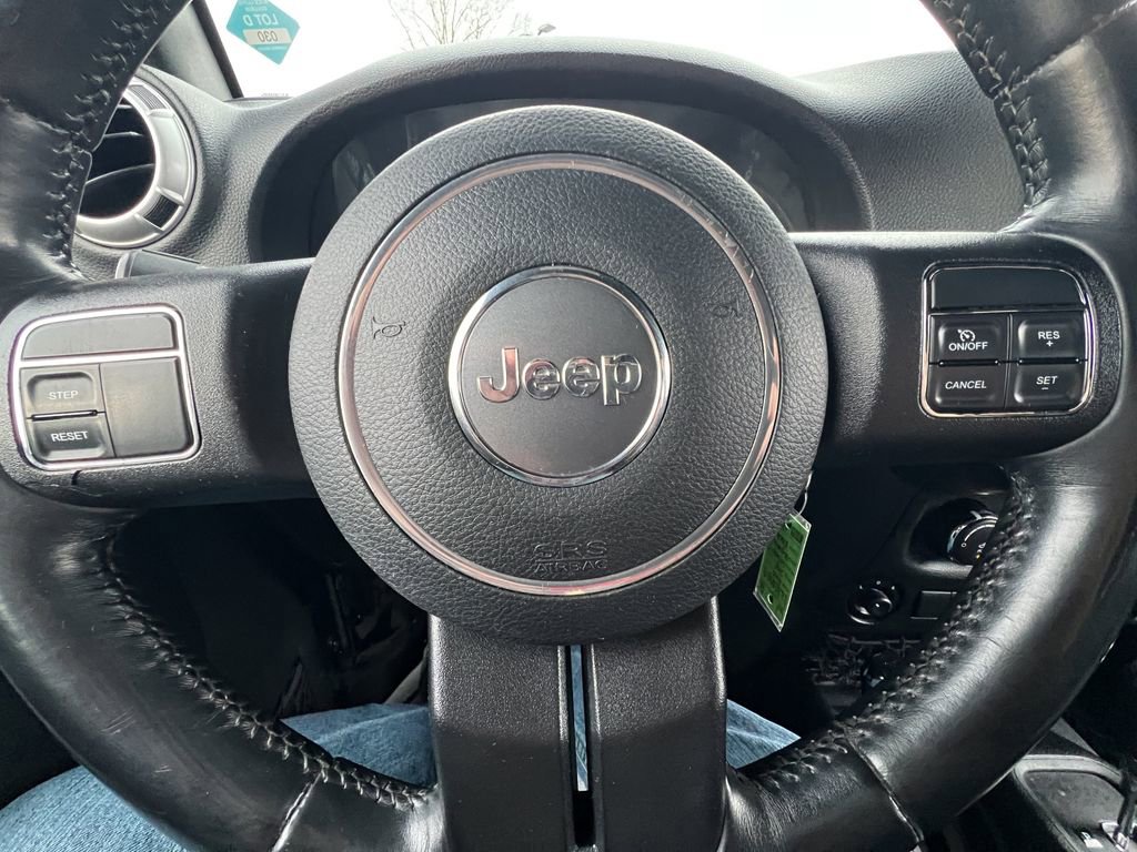 Used 2015 Jeep Wrangler Unlimited Sahara w/ Trailer Tow Group image 28