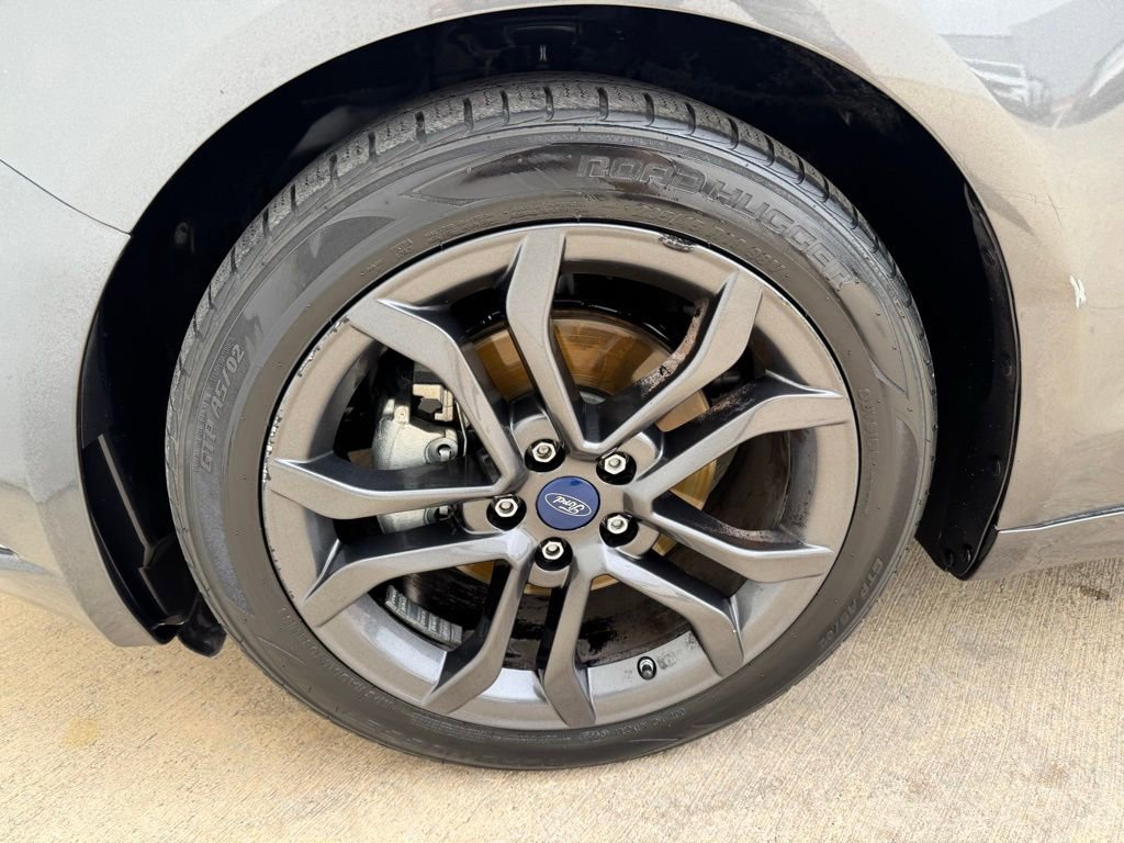 Used 2018 Ford Fusion SE w/ Equipment Group 201A FWD image 10