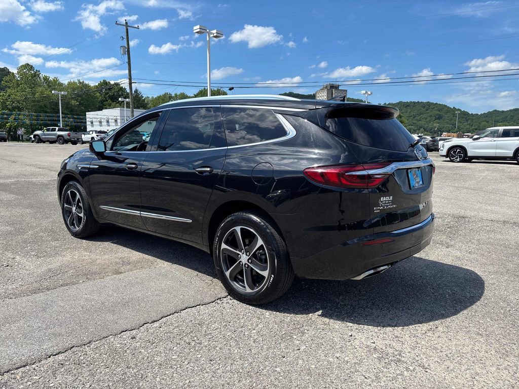 Used 2021 Buick Enclave Essence w/ Sport Touring Edition AWD/4WD image 3
