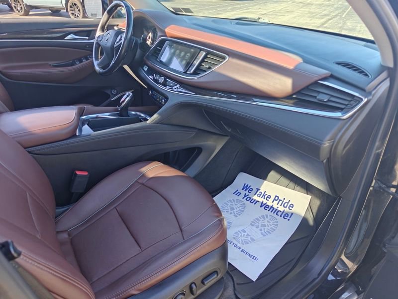 Used 2019 Buick Enclave Avenir w/ Avenir Technology Package AWD/4WD image 24