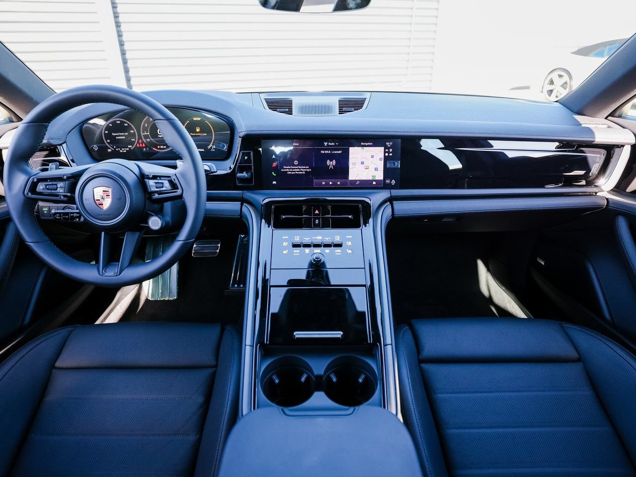 Used 2026 Porsche Panamera RWD image 24
