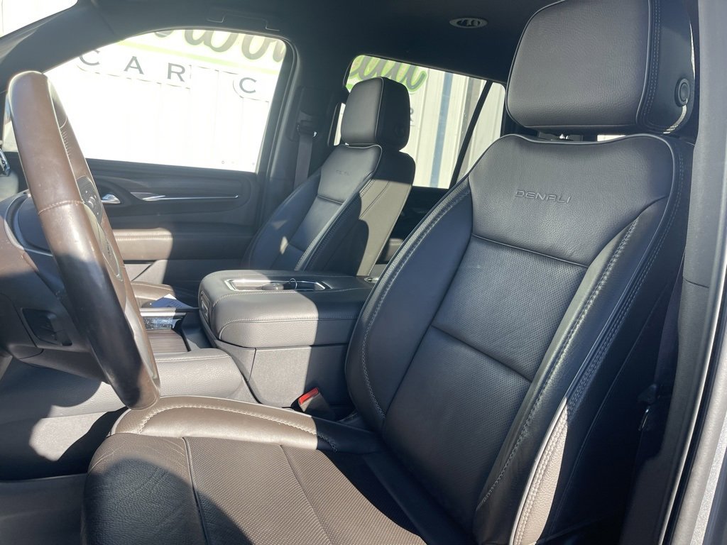 Used 2022 GMC Yukon Denali image 17