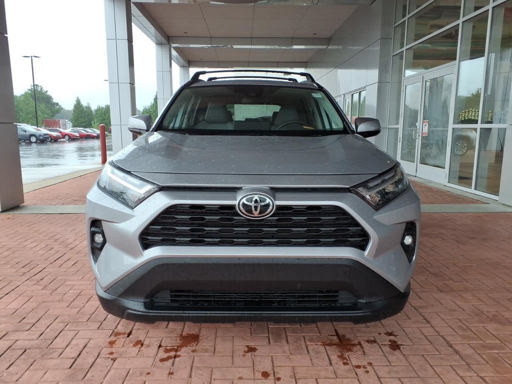 Used 2025 Toyota RAV4 XLE Premium w/ Weather Package FWD image 8