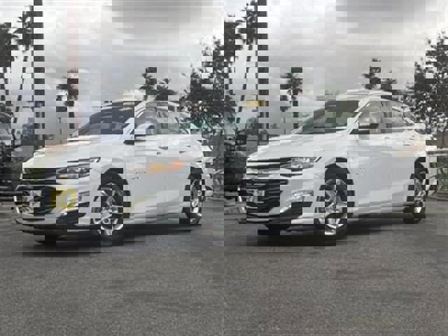 Used 2022 Chevrolet Malibu LT image 1