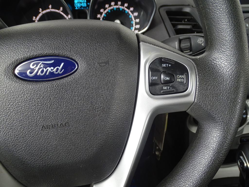 Used 2017 Ford Fiesta SE image 24