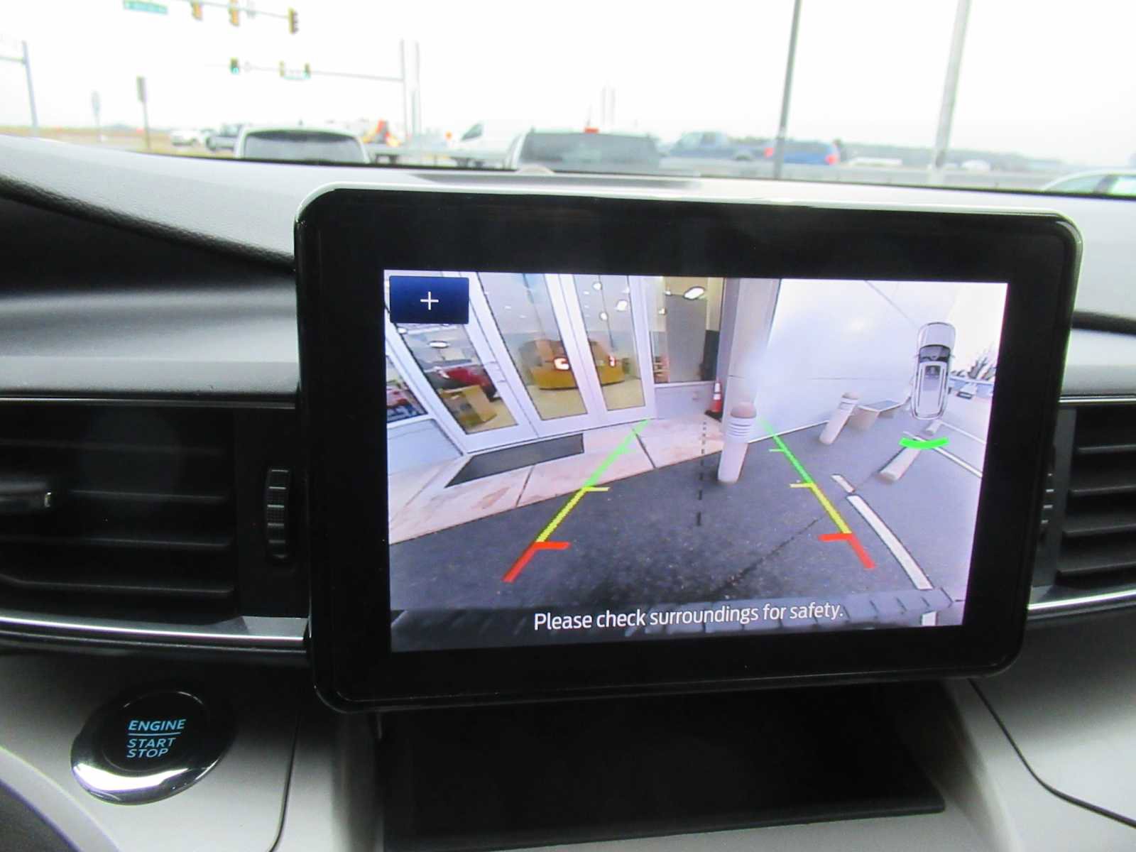 Used 2022 Ford Explorer XLT w/ Equipment Group 202A image 27