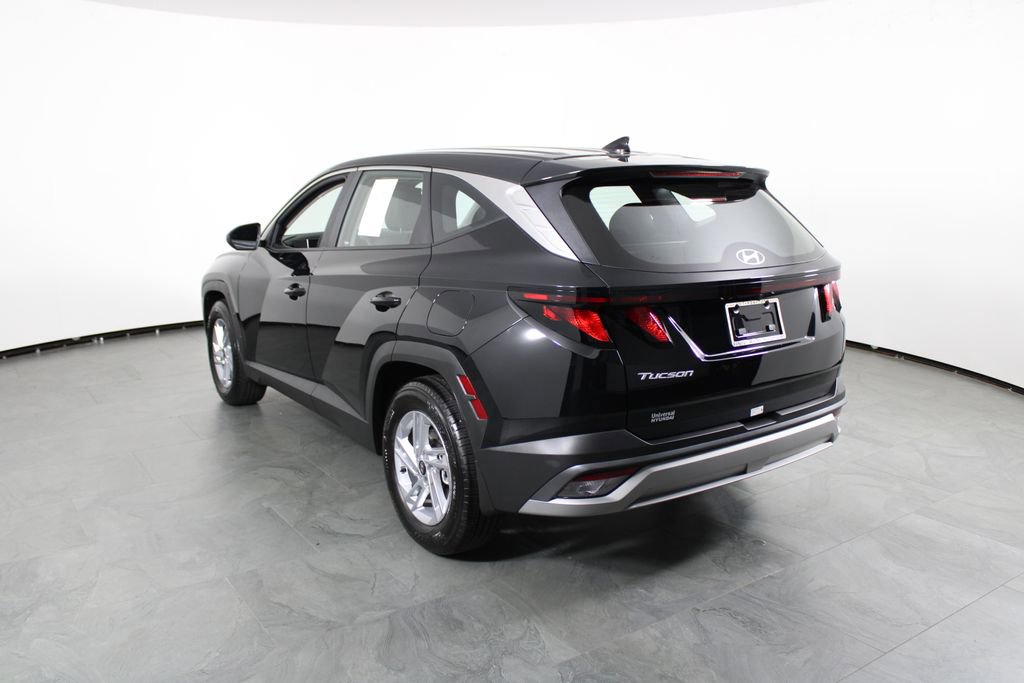 Certified 2026 Hyundai Tucson SE FWD image 4