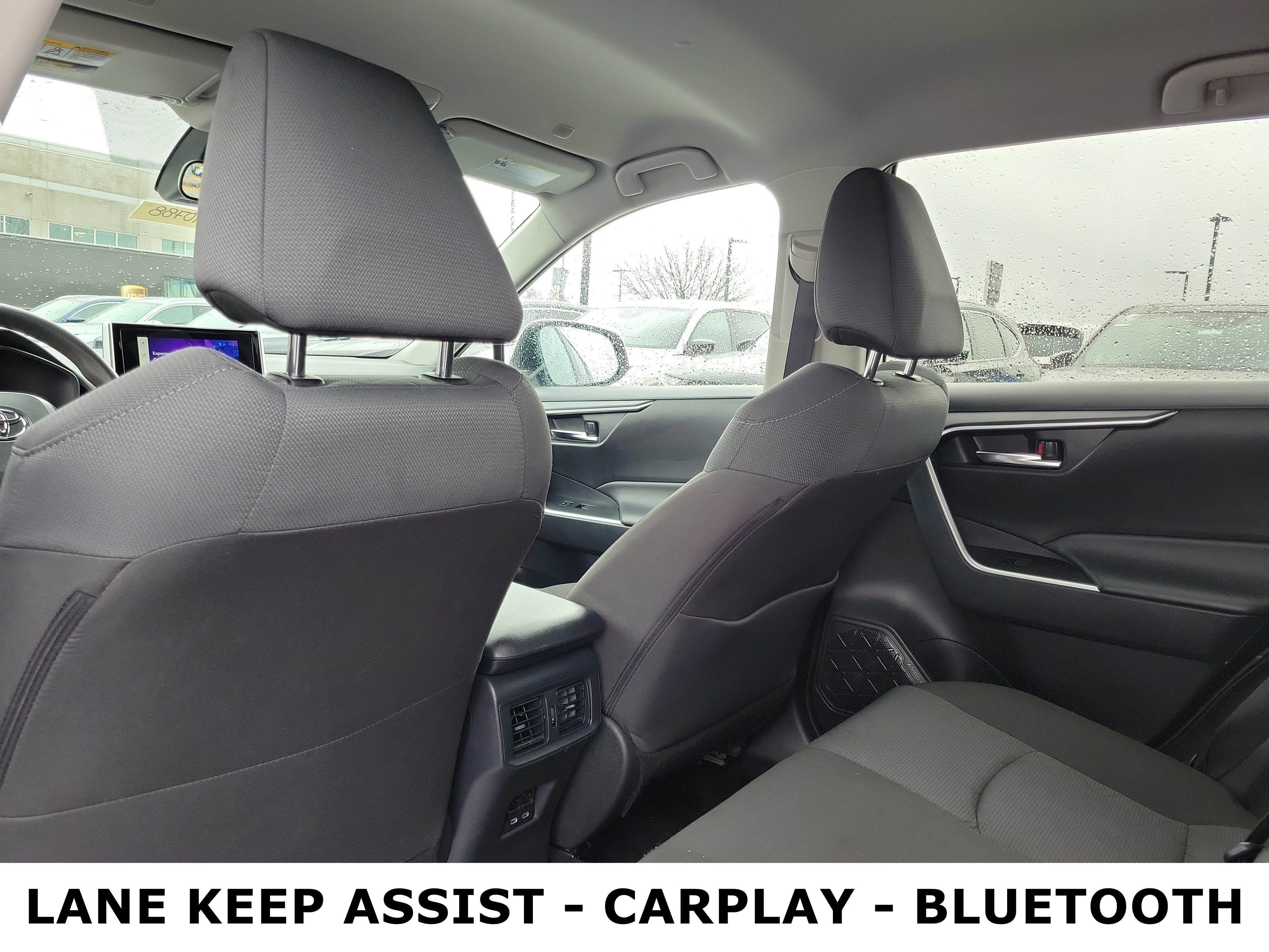 Used 2025 Toyota RAV4 XLE image 14