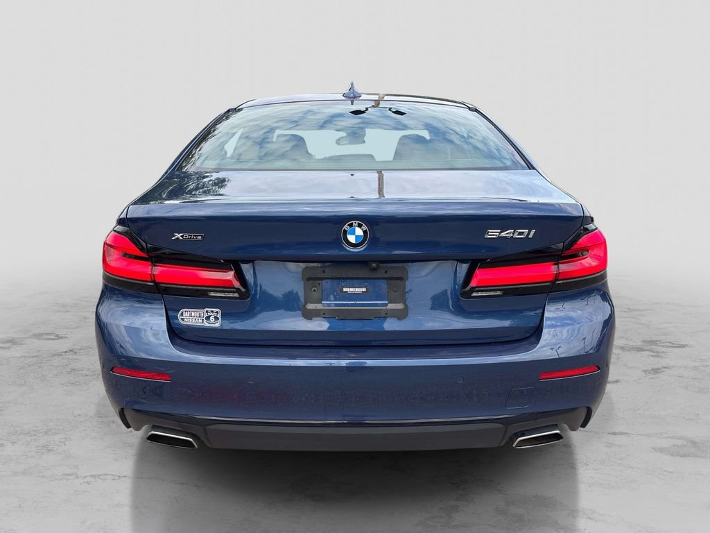 Used 2021 BMW 540i xDrive w/ Premium Package AWD/4WD image 4