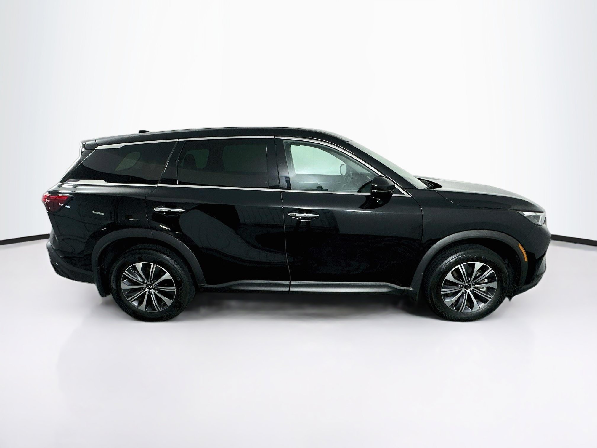 Used 2023 INFINITI QX60 Pure FWD image 10