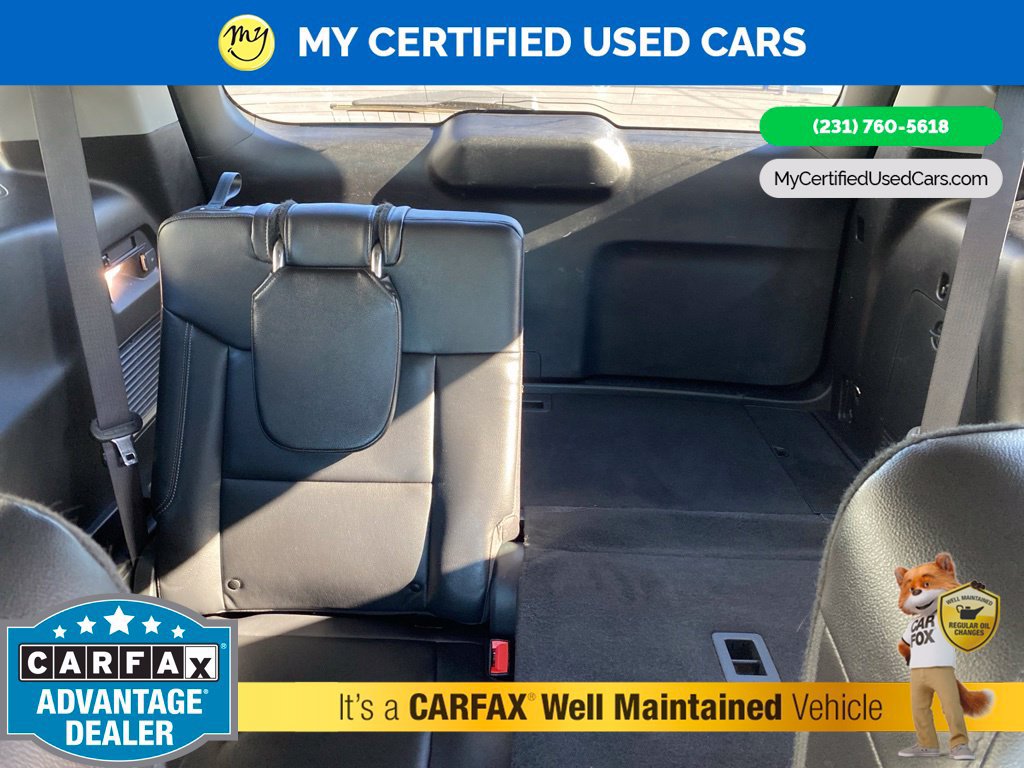 Used 2020 Ford Explorer XLT w/ Equipment Group 202A AWD/4WD image 22