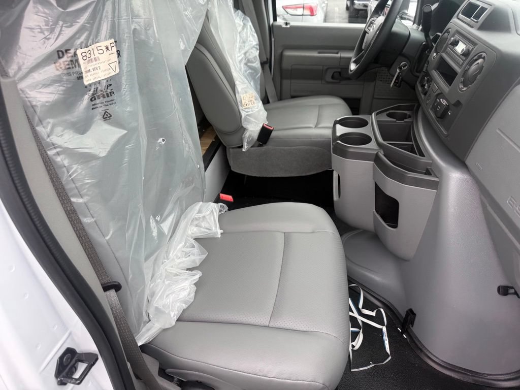 New 2027 Ford E-450 and Econoline 450 Super Duty w/ Power Equipment Group RWD image 47