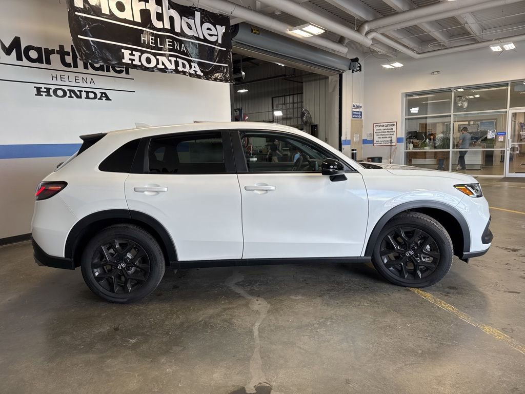 New 2025 Honda HR-V Sport image 4