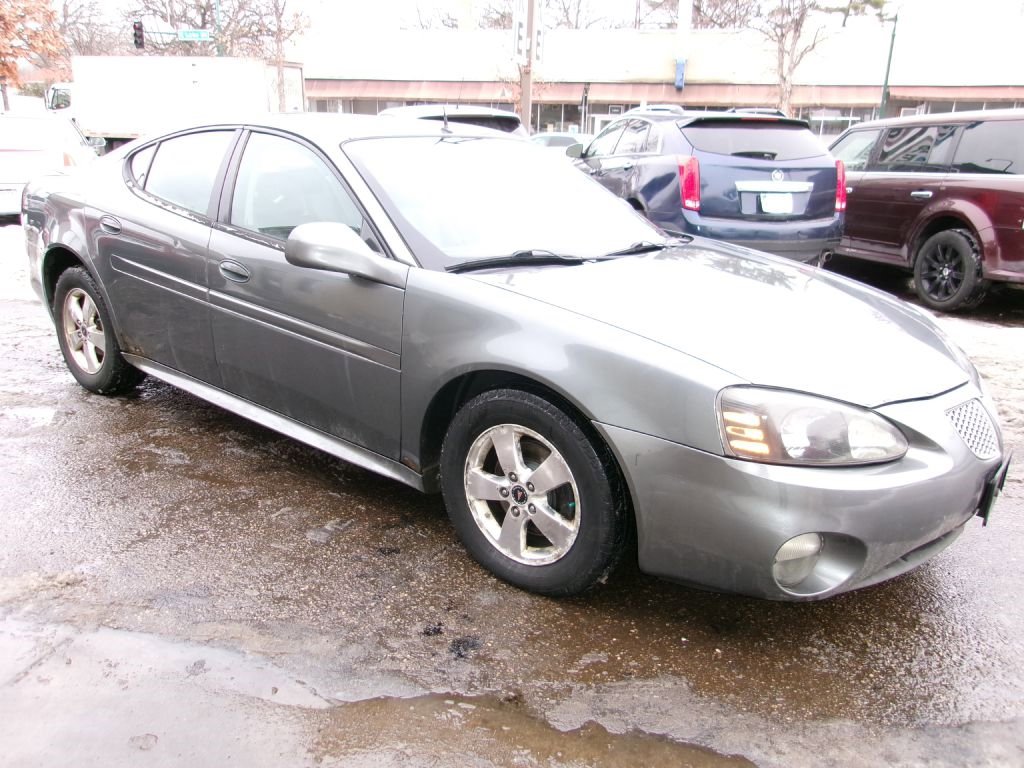 Used 2005 Pontiac Grand Prix GT w/ Leather Trim Package