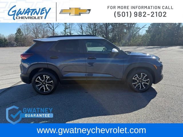Used 2022 Chevrolet TrailBlazer ACTIV w/ Sun and Liftgate Package image 3
