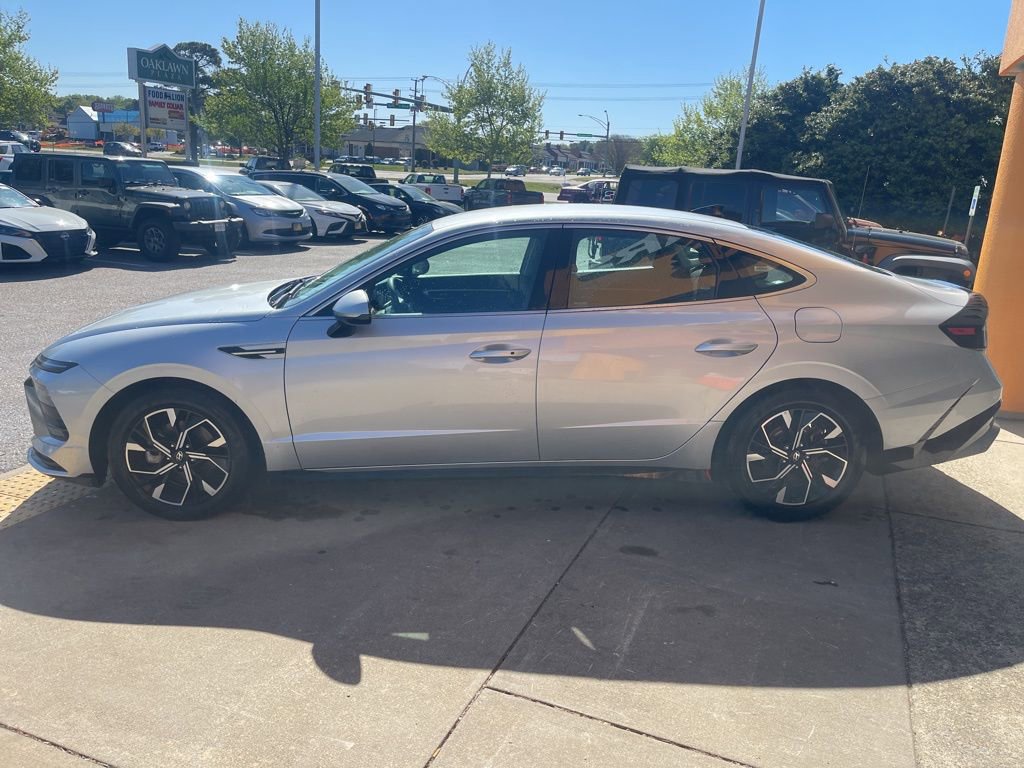 Used 2025 Hyundai Sonata SEL FWD image 7