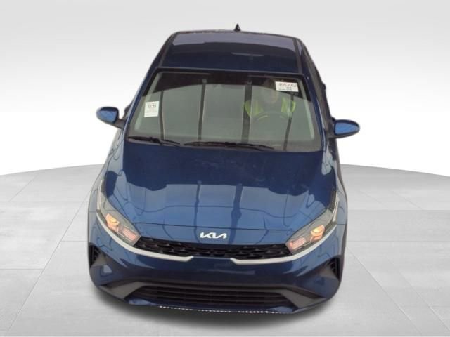 Used 2024 Kia Forte LXS image 2