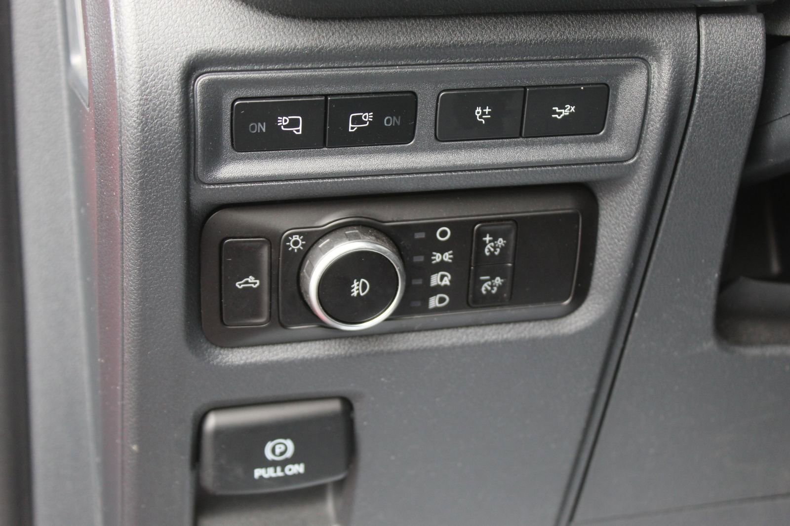 Used 2023 Ford F150 XLT w/ Equipment Group 302A High image 27