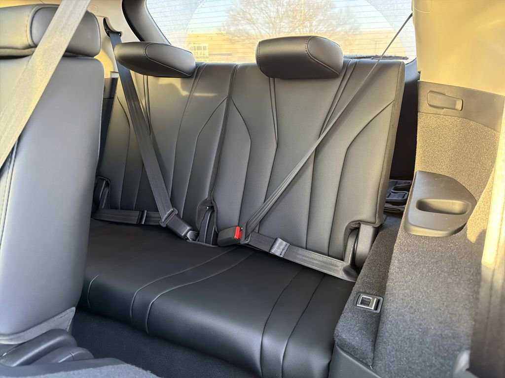 New 2026 Acura MDX SH-AWD image 15