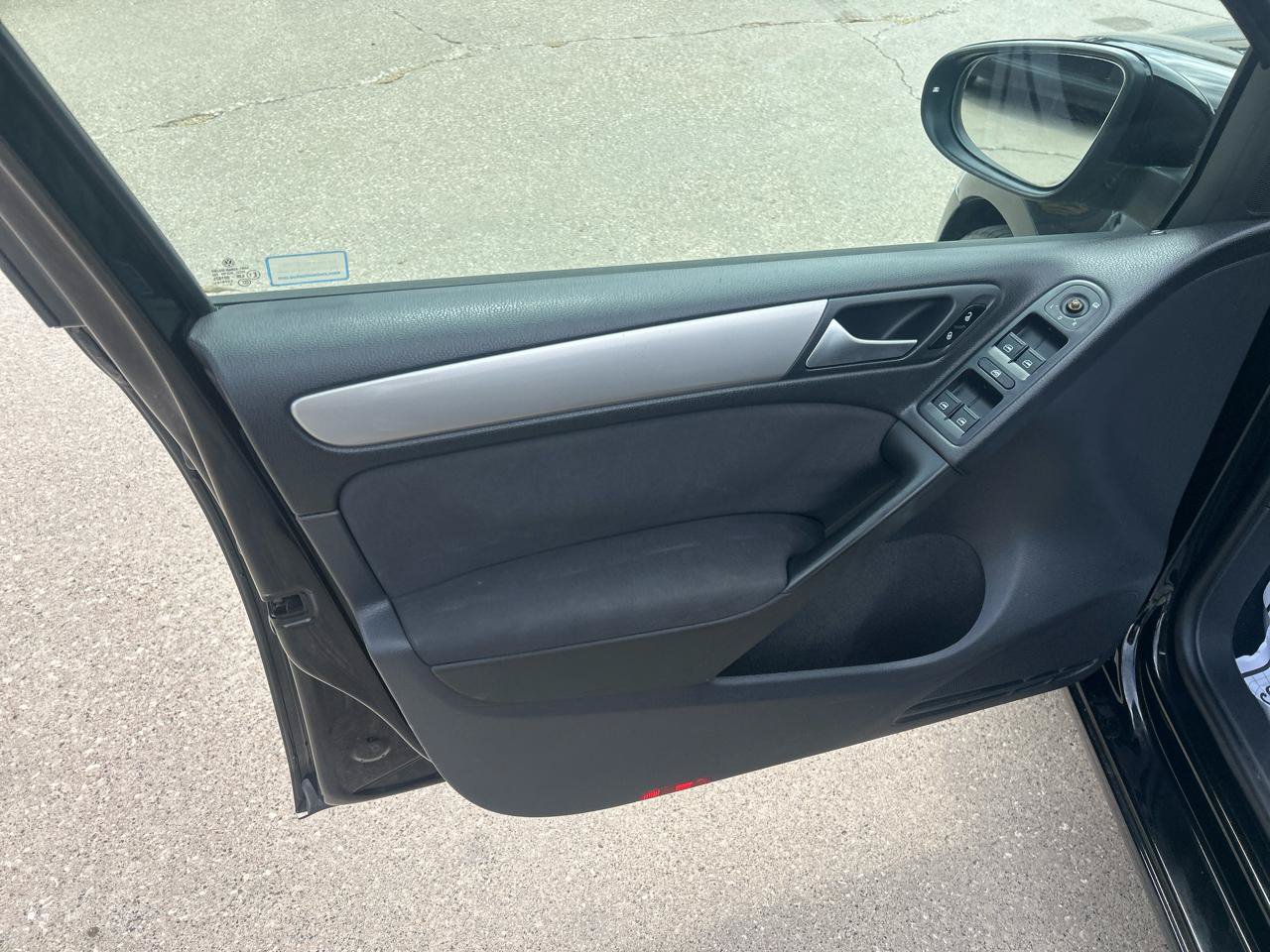 Used 2014 Volkswagen Golf TDI FWD image 9